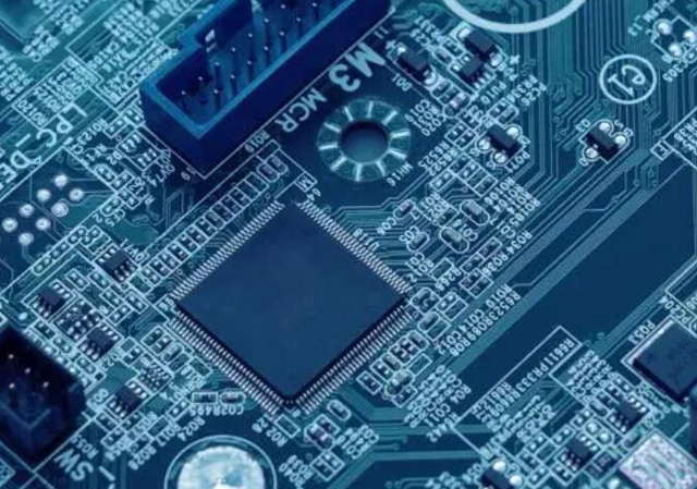 供應(yīng)電源管理-PMIC 芯片：包括電池管理、電壓基準(zhǔn)、LDO 穩(wěn)壓器、開關(guān)穩(wěn)壓器