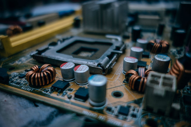 供應(yīng)（RENESAS）SRAM、多端口存儲(chǔ)器、總線交換機(jī)、非易失性存儲(chǔ)器